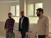 بازدید شهردار منطقه ۱۱ از مدرسه آسیب‌دیده در جریان جنگ رمضان در آستانه سال تحصیلی جدید