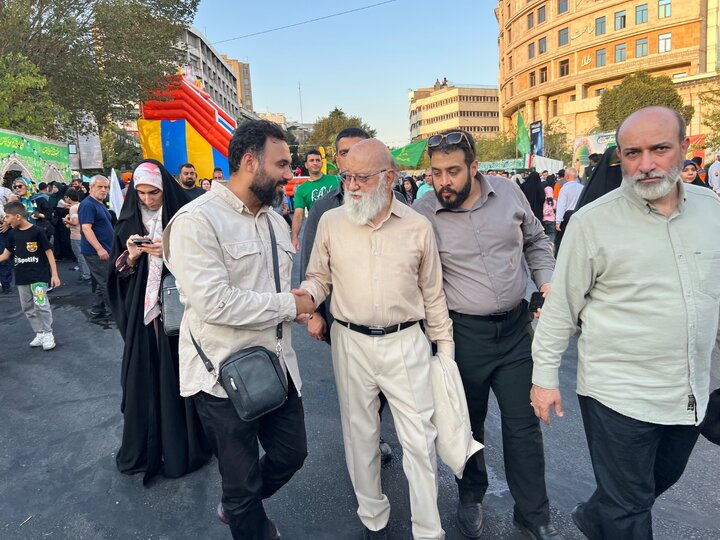 حضور پررنگ بسیج معاونت مالی شهرداری تهران در «مهمانی امت احمد»/ استقبال پرشور شهروندان از برنامه‌های فرهنگی و مذهبی