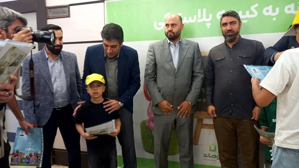 آموزش مدیریت پسماند با رنگ‌های شادی؛ طرح «نشاط و تعالی» در منطقه ۵ پایتخت، حاصل همکاری معاونت خدمات شهری و سازمان بسیج شهرداری تهران