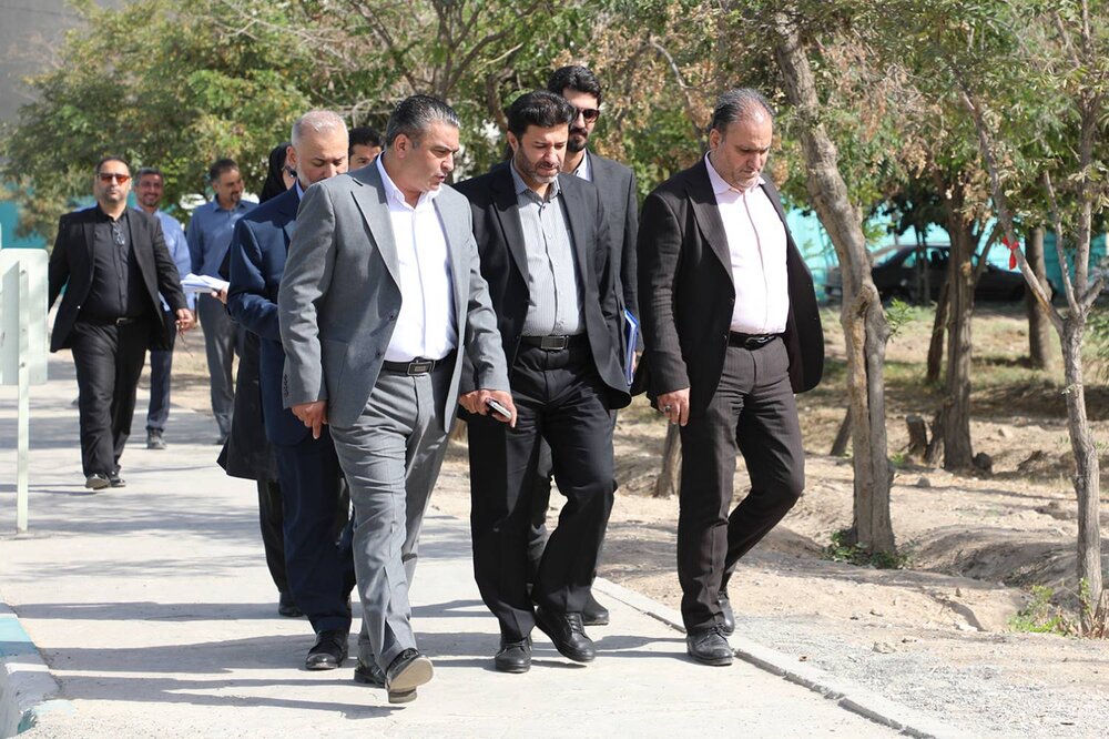 جبران کمبود سرانه فضای سبز مناطق کم‌برخوردار در پروژه‌های «مدرسه شهر»