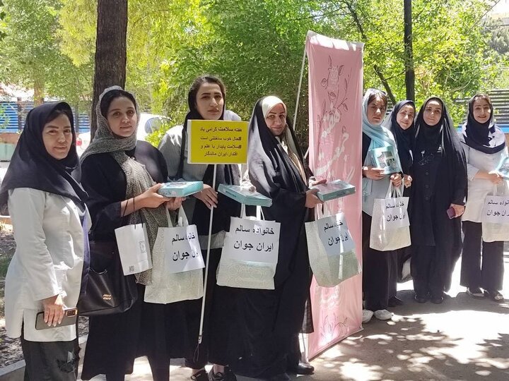ارائه بیش از ۴۰۰ بسته و خدمت حمایتی به خانواده‌های کم‌برخوردار منطقه ۱۹ در نیمه نخست سال