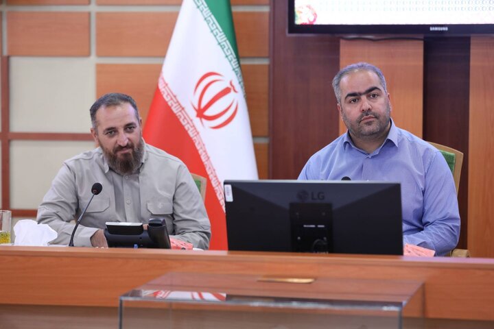 تنها راه عاقبت‌به‌خیری در این زمانه، در این وضعیت و در این اوضاع کشور، اتصال به مجموعه‌هایی مثل بسیج است