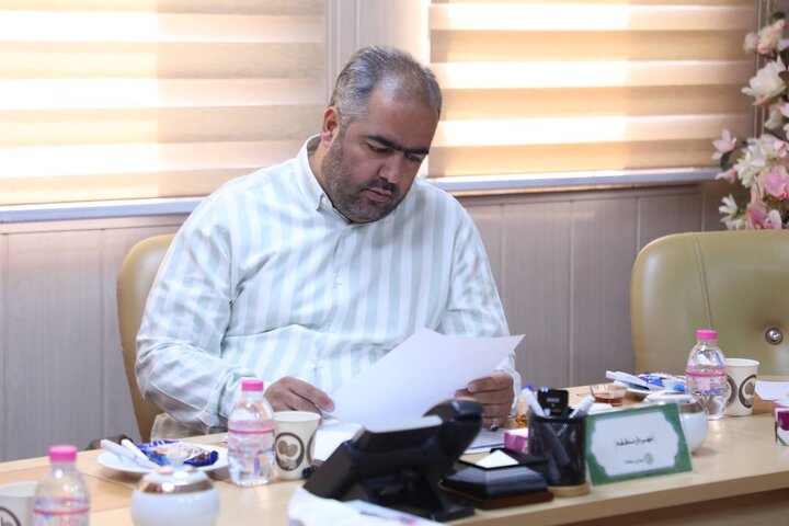 تداوم خدمت در قلب دارالشهدا؛ یکصد و بیست و هفتمین دیدار مردمی شهردار منطقه ۱۷ برگزار شد