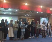 دانش آموزان بورسیه تحصیلی زنان سرپرست خانوار توسط شهرداری تهران تجلیل شدند