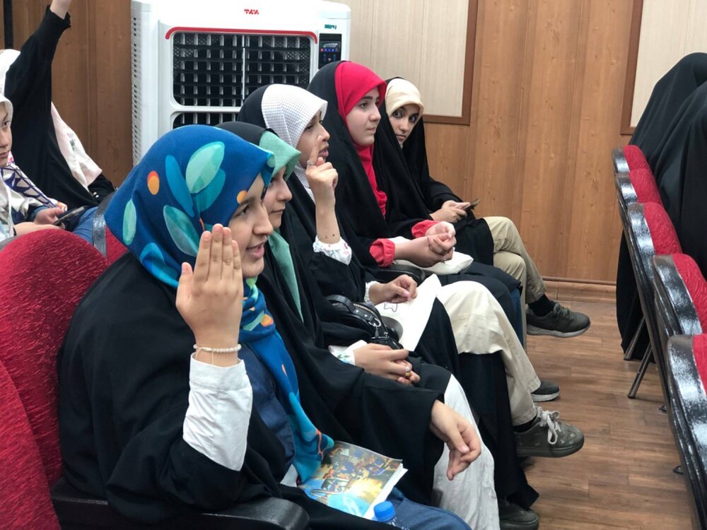 «هزار امید» با محوریت توانمندسازی دختران نوجوان منطقه ۱۳ برگزار شد