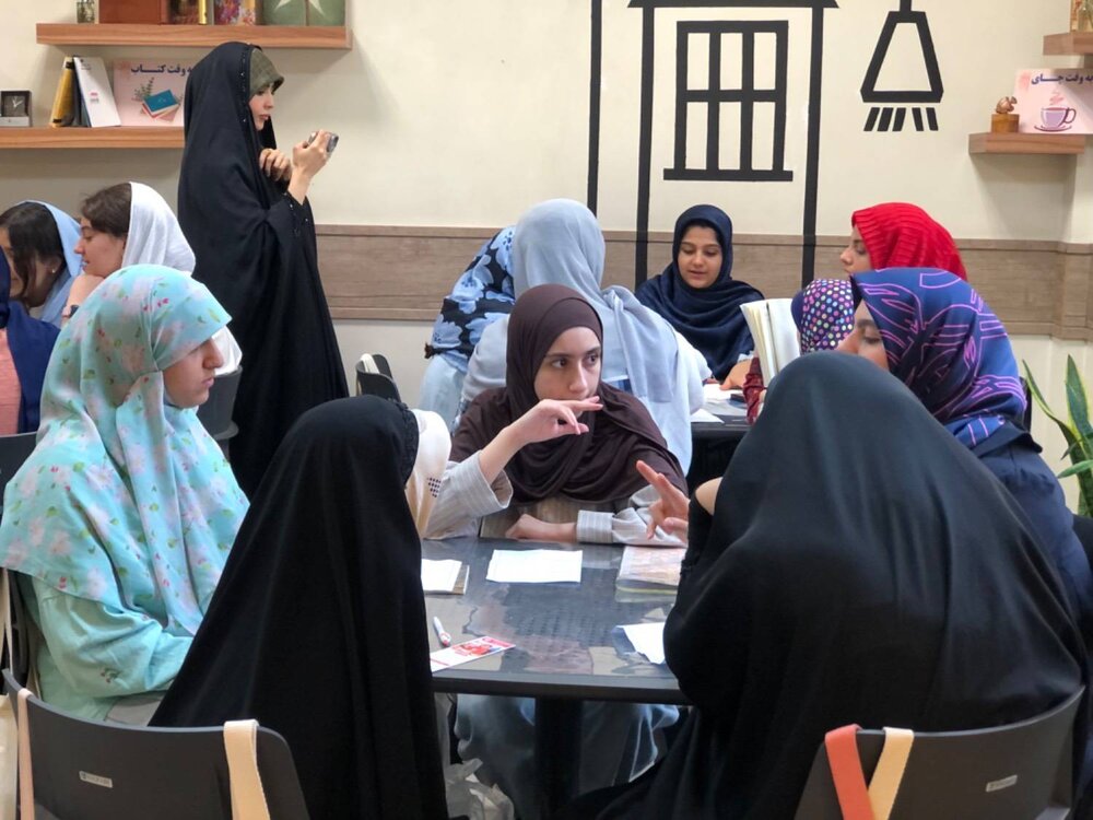 «هزار امید» با محوریت توانمندسازی دختران نوجوان منطقه ۱۳ برگزار شد