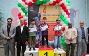 رقابت چرخ‌های کوچک در یک عصر پرنشاط؛ برگزاری همایش خانوادگی اسکیت سرعت در منطقه ۱۷