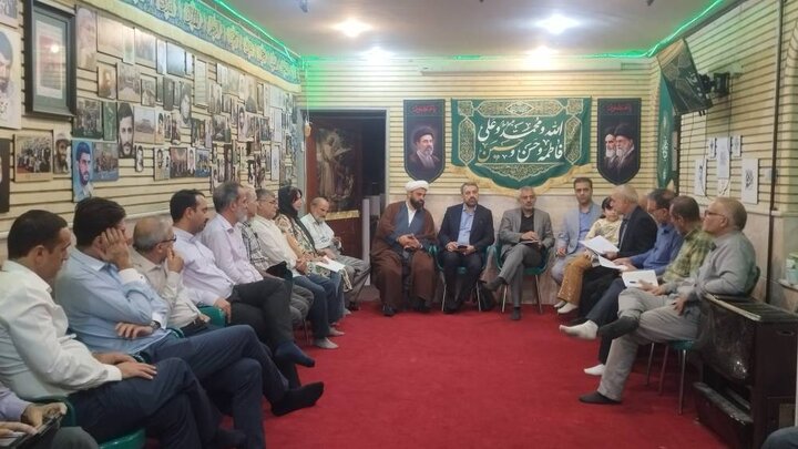 برپایی «میز خدمت» نمایندگان مجلس و مدیران شهری با اهالی محله هوانیروز
