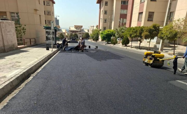 بهسازی آسفالت و رفع مشکل آب‌گرفتگی در خیابان سرسبز