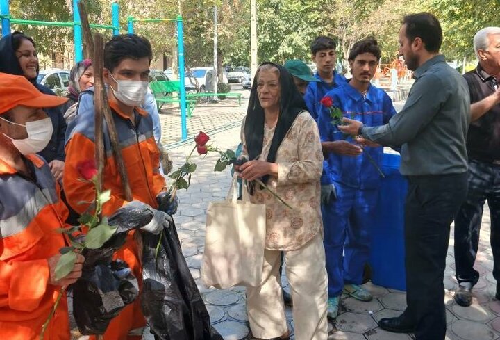  مشارکت شهروندان منطقه ۸ در پاکسازی بوستان‌ها به مناسبت روز جهانی زمین پاک 
