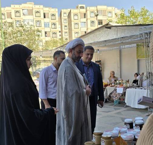 برگزاری بازارچه کارآفرینی «شکوفه‌های نارنج» در سرای محله شهید باقری