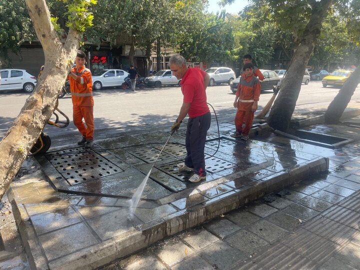 تداوم خدمات شهری منطقه ۱۱ در قالب طرح «جمعه، خدمت تعطیل نیست»