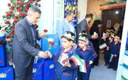 زنگ شکوفه‌ها برای کلاس اولی‌های محله ایران توسط شهردار منطقه ۱۲ نواخته شد