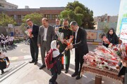 جشن شکوفه‌ها در مدرسه طواف معماریان منطقه ۲۰ برگزار شد