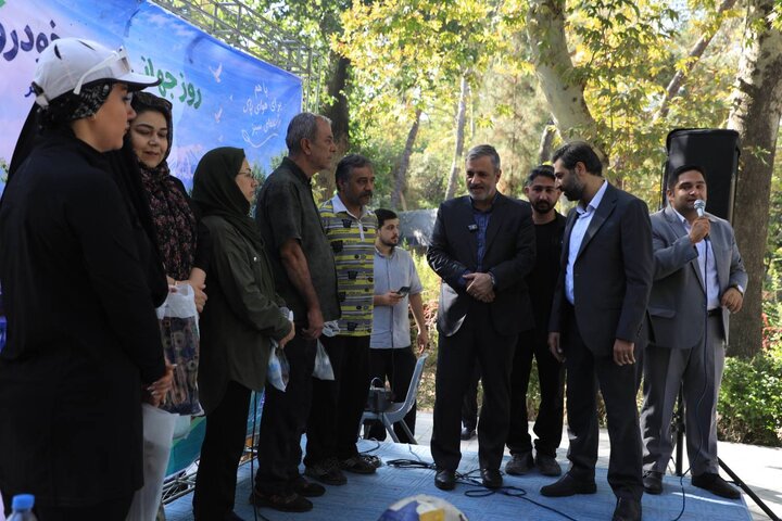 برگزاری آیین روز جهانی بدون خودرو در بوستان شهر منطقه ۱۲