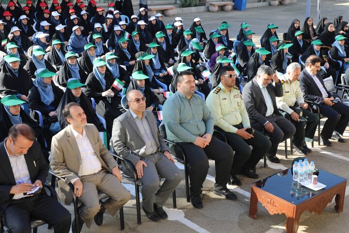 زنگ آغاز سال تحصیلی در مدرسه شاهد اطهر منطقه ۱۹ نواخته شد