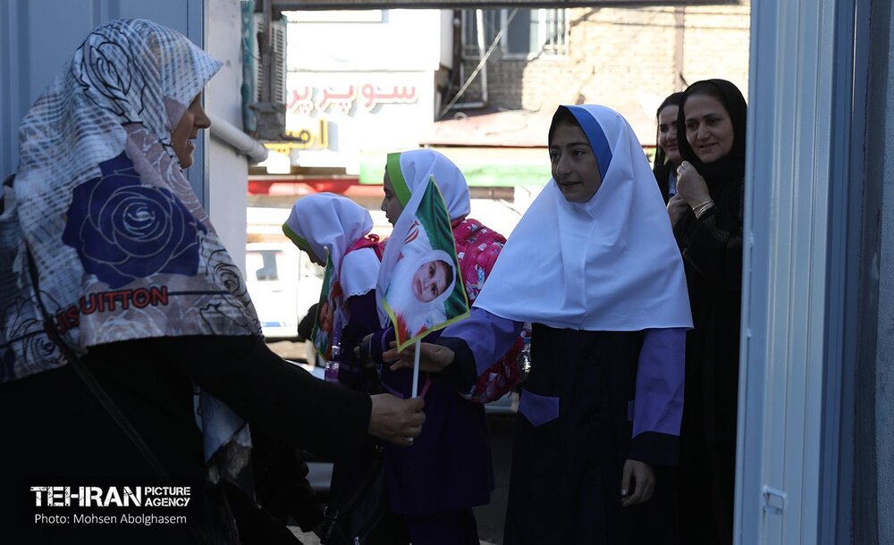 آغاز سال تحصیلی جدید در دبستان منصورفر