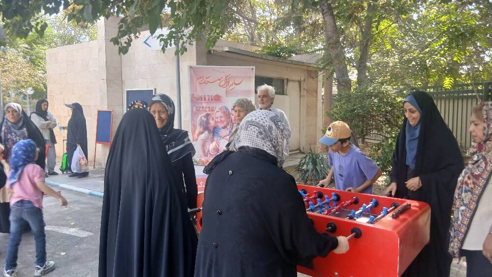 «سایهتون مستدام»؛ روایت منطقه ۱۰ از سالمندی؛ حفظ حرمت، انتقال تجربه و ساختن پیوند میان نسلها