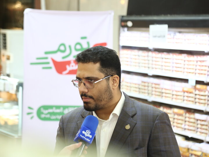 قیمت تثبیت شده ۱۲ قلم کالاهای اساسی/فعالیت ۱۰۸ مرکز در میادین ۲۲ گانه میوه و تره بار تهران در طرح تورم صفر درصد