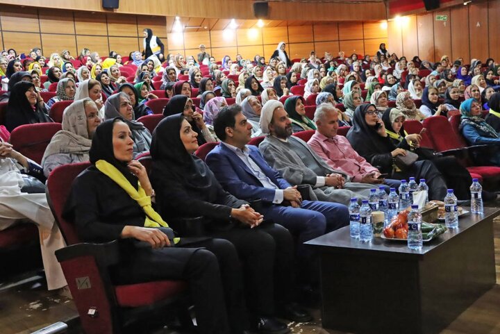 برگزاری «جشن سالمند؛ سالمند پویا، شهر شاد» در منطقه ۲۲