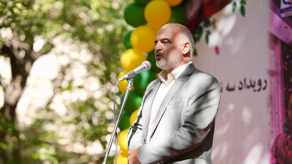 «سه‌نسلی»؛ دورهمی ۲۰۰ شهروند منطقه ۵ برای سلامت، نشاط و همدلی