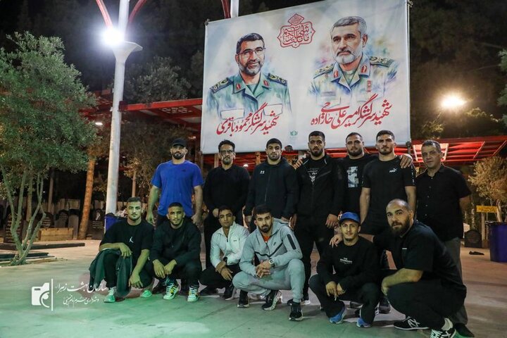 ادای احترام ملی‌پوشان آزادکار کشورمان به مقام شامخ شهدا در بهشت زهرا(س)