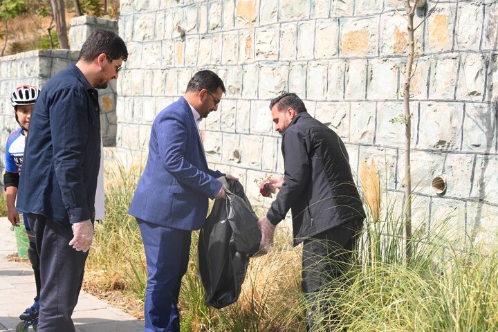 پاکسازی روددره خرگوش‌دره با هدف ترویج فرهنگ حفاظت از محیط زیست در هفته تهران