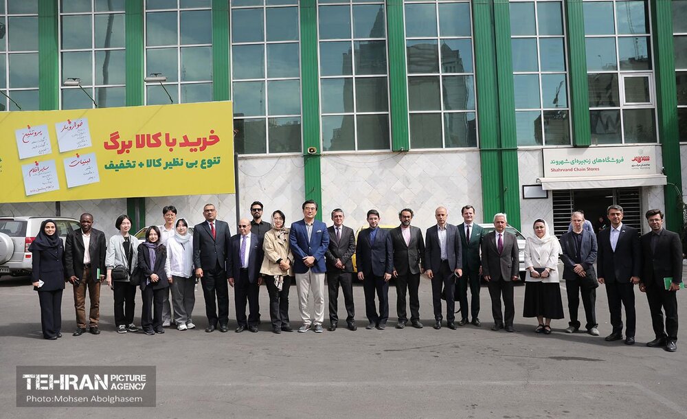 بازدید هیئتهای خارجی از ظرفیتهای مدیریت شهری تهران در حوزه بازارهای شهری و امنیت غذایی