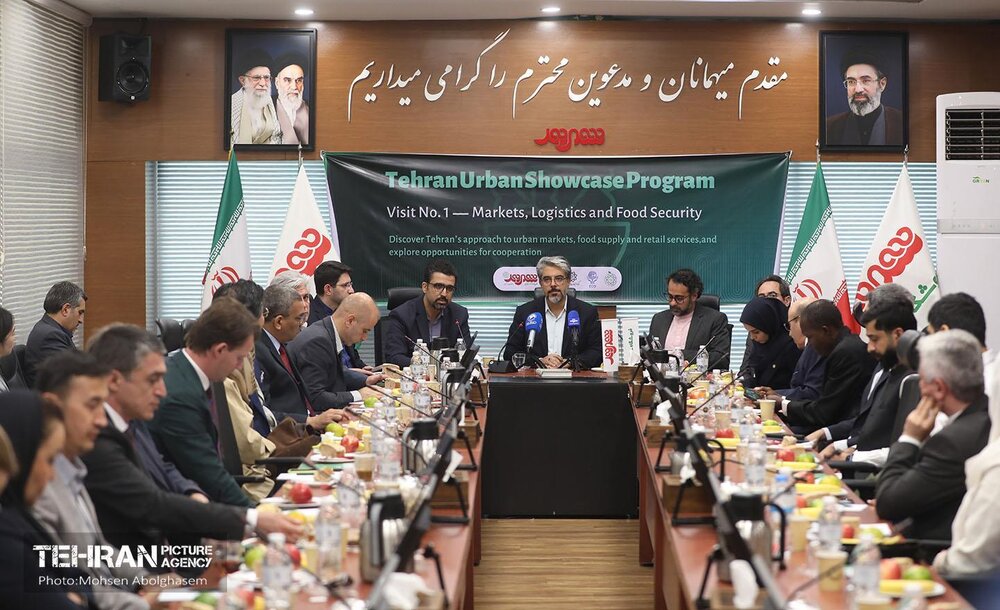 دیپلماسی در میدان میوه و ترهبار؛ روایتی از ترک دیوار تحریم و محاصره در برابر نبض زندگی و اراده تولید