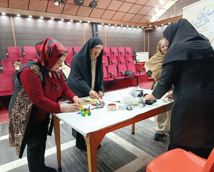  آموزش ایمنی ترافیکی و خدمات سلامت به سالمندان در پارک آموزش ترافیک منطقه ۸‌ 