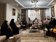 دیدار و تکریم رئیس دبیرخانه مدیریت محله با خانواده سرداران شهید پوررجبی و طیب مسعود