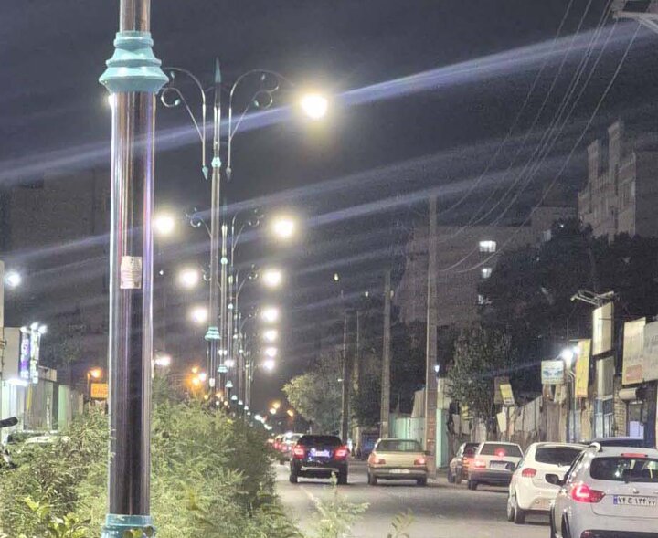 بلوار قدس منطقه ۲۰ روشن‌تر و زیباتر شد
