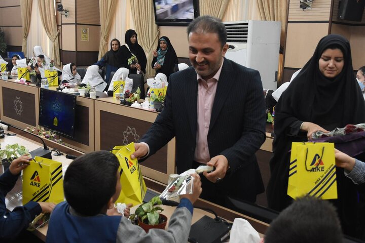 «شهر کودکی» در بوستان پرستار؛ روایت لبخند صدها کودک منطقه ۱۴