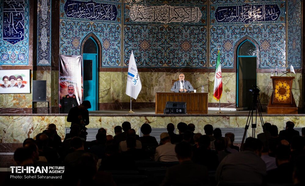 نشست ادوار بسیج دانشجویی