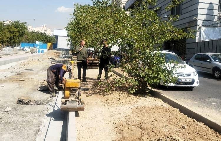 پیشرفت ۸۰ درصدی عملیات تبدیل نهر به کانیو و اجرای کفپوش در خیابان پروانه شمالی