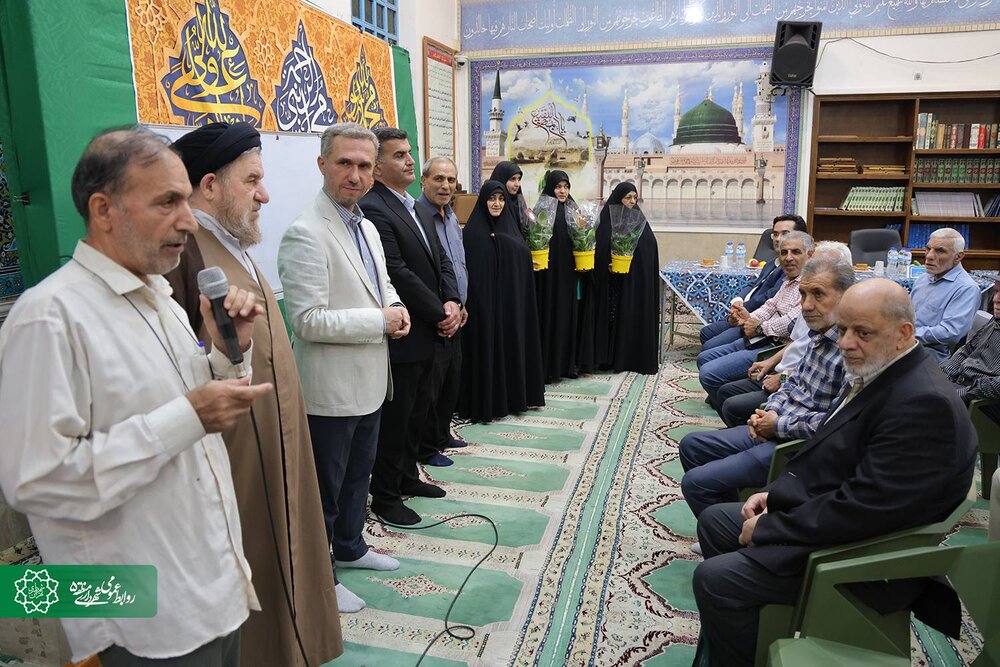 یکشنبههای مردمی به باغ فیض رسید؛ از شنیدن مطالبات تا تجلیل از فعالان محله
