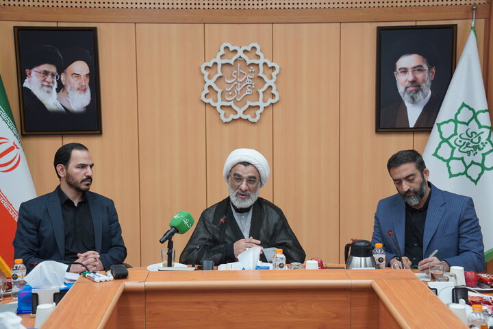 شهرداری در جنگ‌های تحمیلی اخیر با اخلاص و تلاش وارد میدان شد/ اعتماد عمومی بدون مشارکت مردم شکل نمی‌گیرد