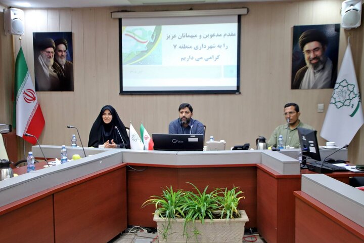 تقدیر از مربیان و فعالان ورزش منطقه ۷ در هفته تربیت بدنی