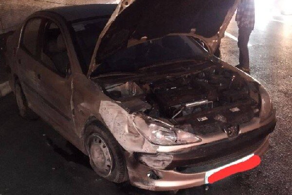 جزئیاتی از تصادف دو خودروی سواری در شرق تهران؛ چهار جوان مصدوم شدند